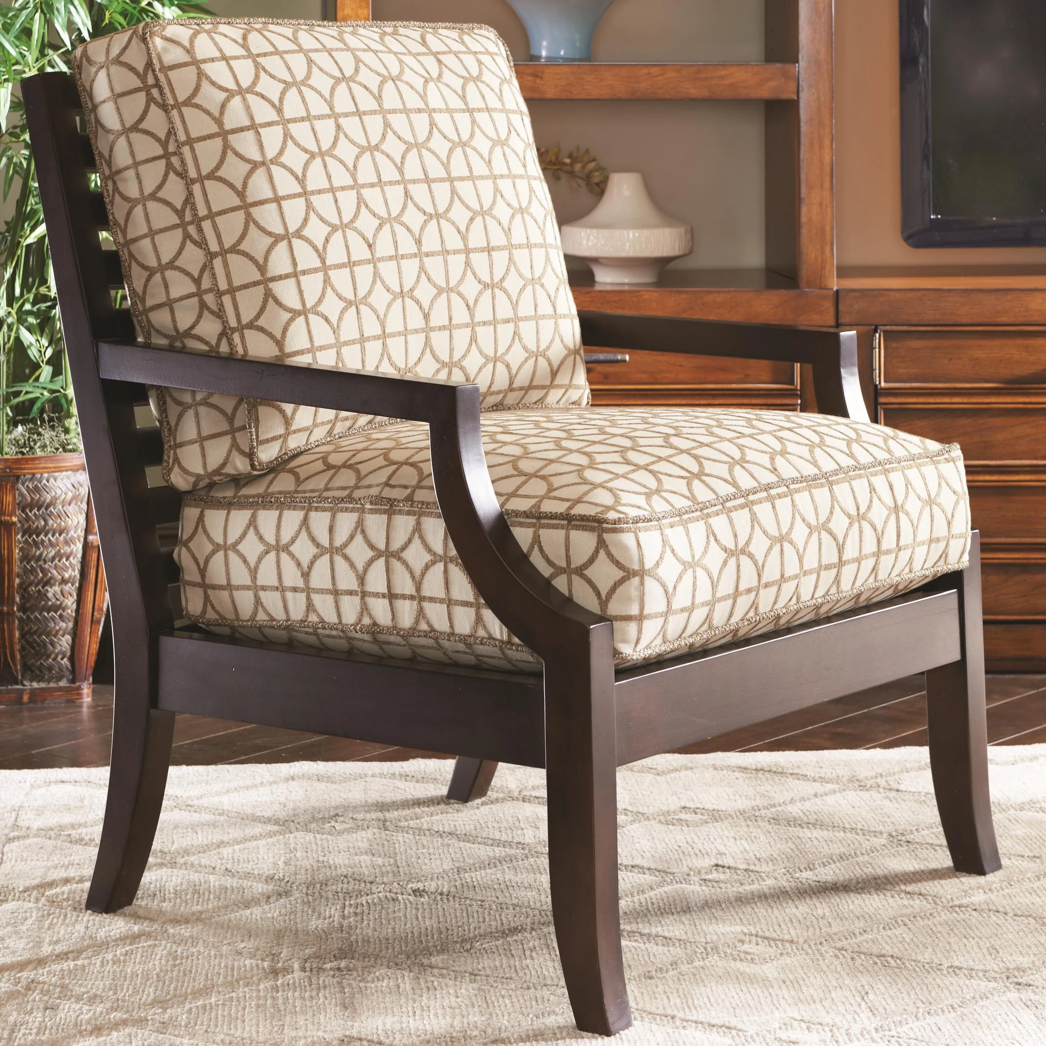 Lexington Lexington Upholstery 767511 Joey Contemporary Chair with